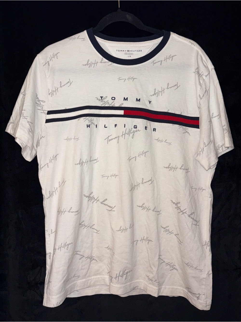 Tommy Hilfiger Men’s Large T-Shirt White Signature Logo Flag Stripe Allover Prin